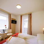 Sonnenhügel Hotel Sattendorf