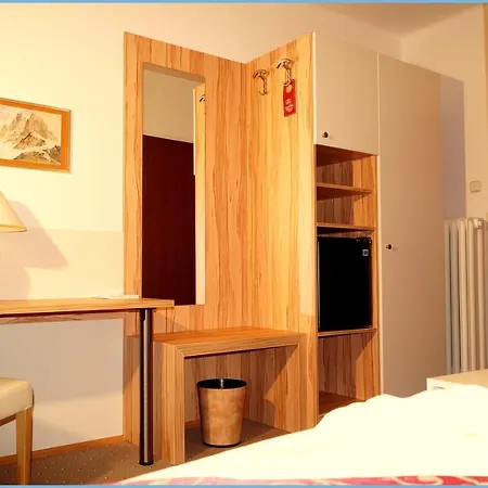 Sonnenhügel - 4*